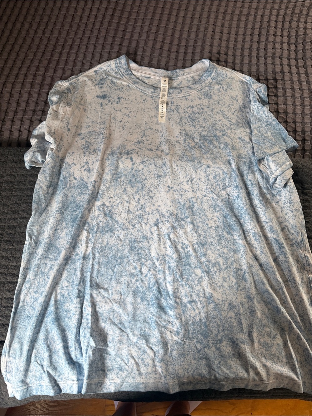 Lululemon Light Blue Marble Wash Crew Neck Tee, size 10